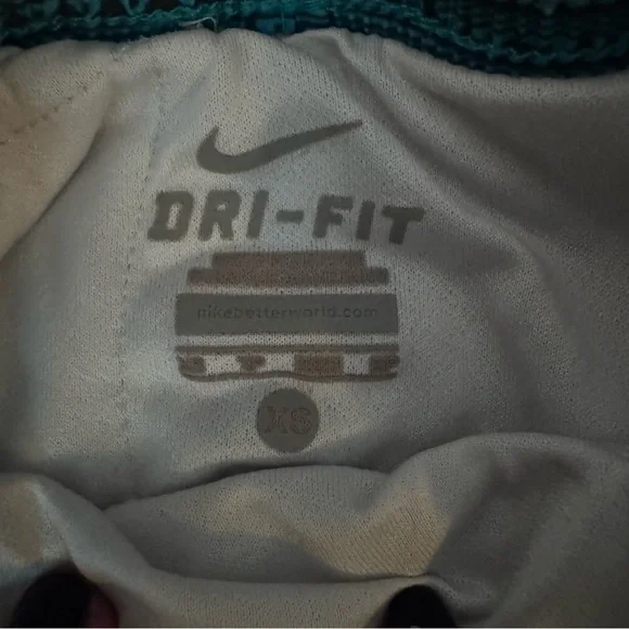 Stylish Women's Teal and Orange Shorts - Picture 3 of 3